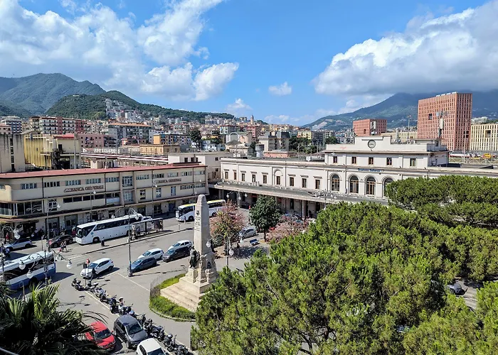 Bed and Breakfast gia'Notte BB Salerno Centro